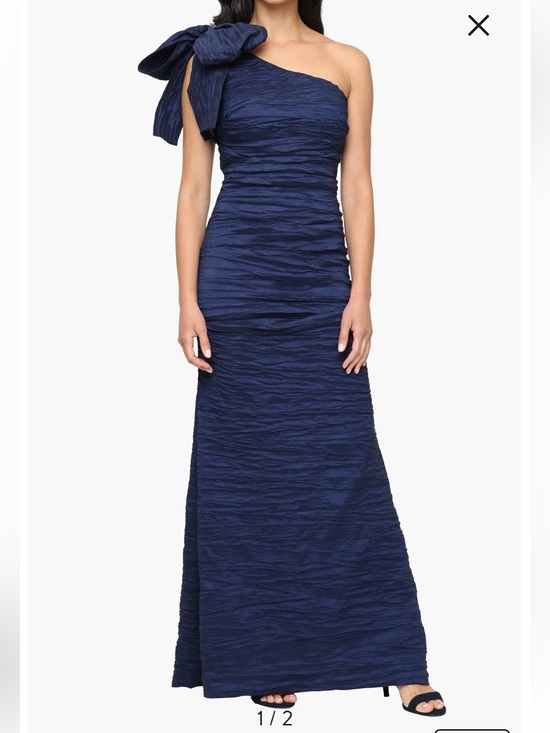 Alex Evenings Dresses & Skirts - Bow Detail One-Shoulder Ruched Satin Gown